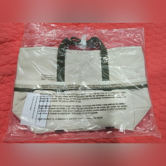 DSW Stylish Ivory/Cream Tote Bag with Olive Straps - Picture 5 of 6